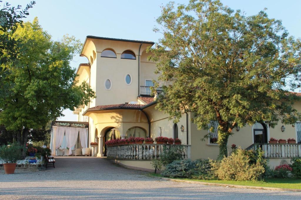 Misano di Gera dʼAdda Villa Belvedere 1849 מראה חיצוני תמונה