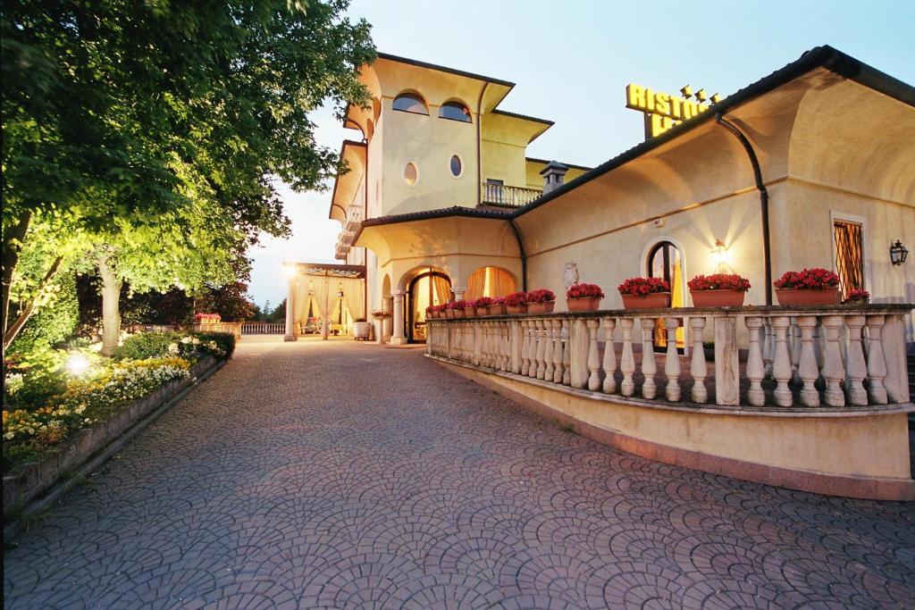 Misano di Gera dʼAdda Villa Belvedere 1849 מראה חיצוני תמונה